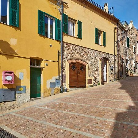 Acasadigiuly Ceriale Exterior foto